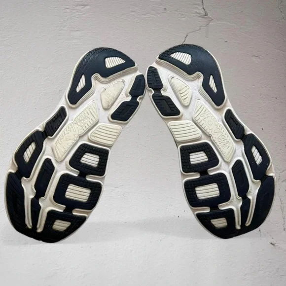 Hoka bondi Gray and Peach Athletic Shoes - Picture 4 of 5